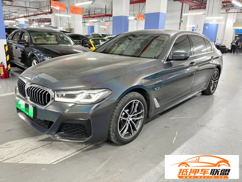  22年寶馬5系轎車 