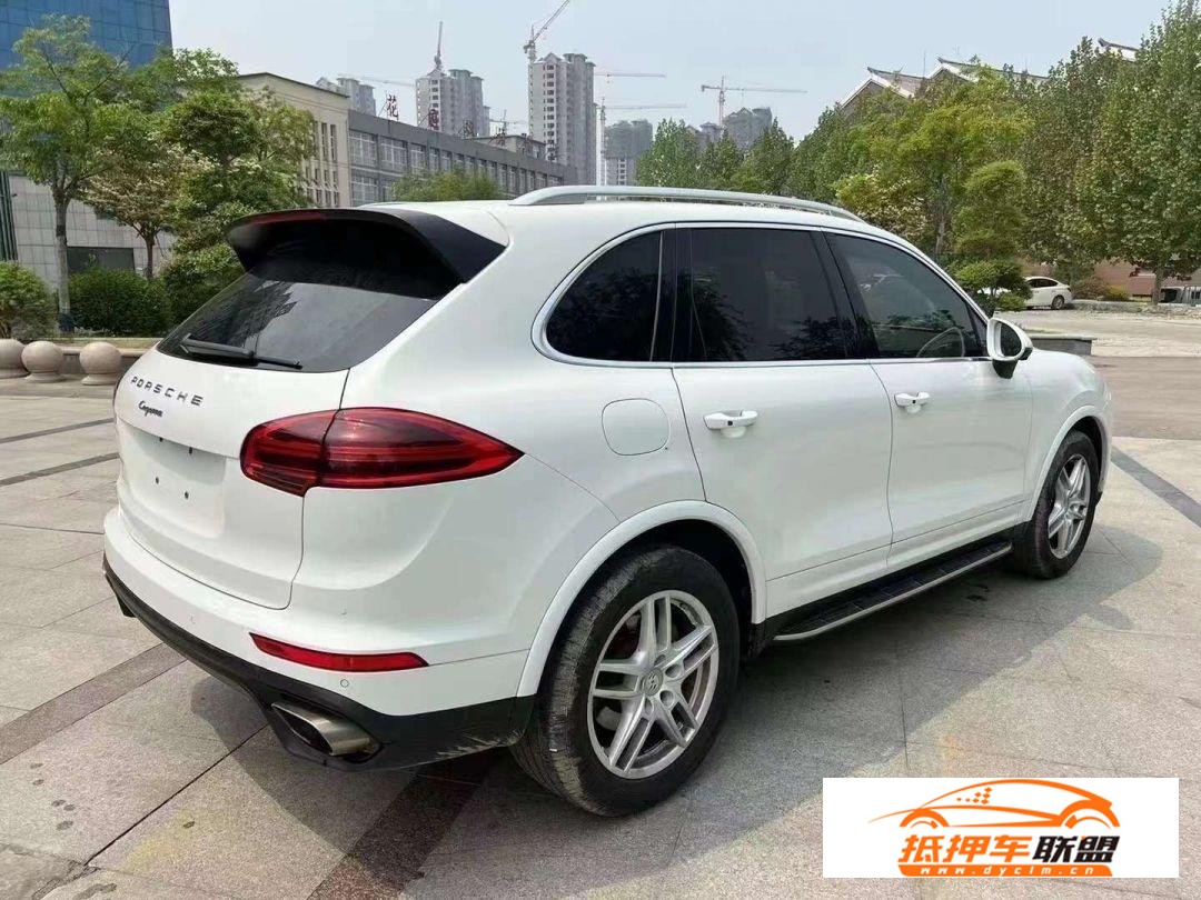 17年保時捷卡宴，3.0T中規(guī)頂配保時捷Cayenne(進口)[卡宴,凱宴]