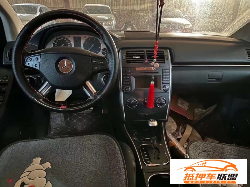  11年奔馳B轎車 