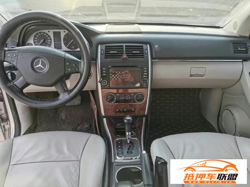  10年奔馳B轎車 