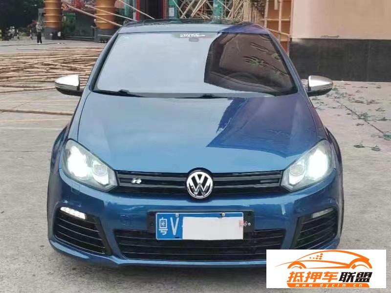  12年大眾高爾夫轎車 