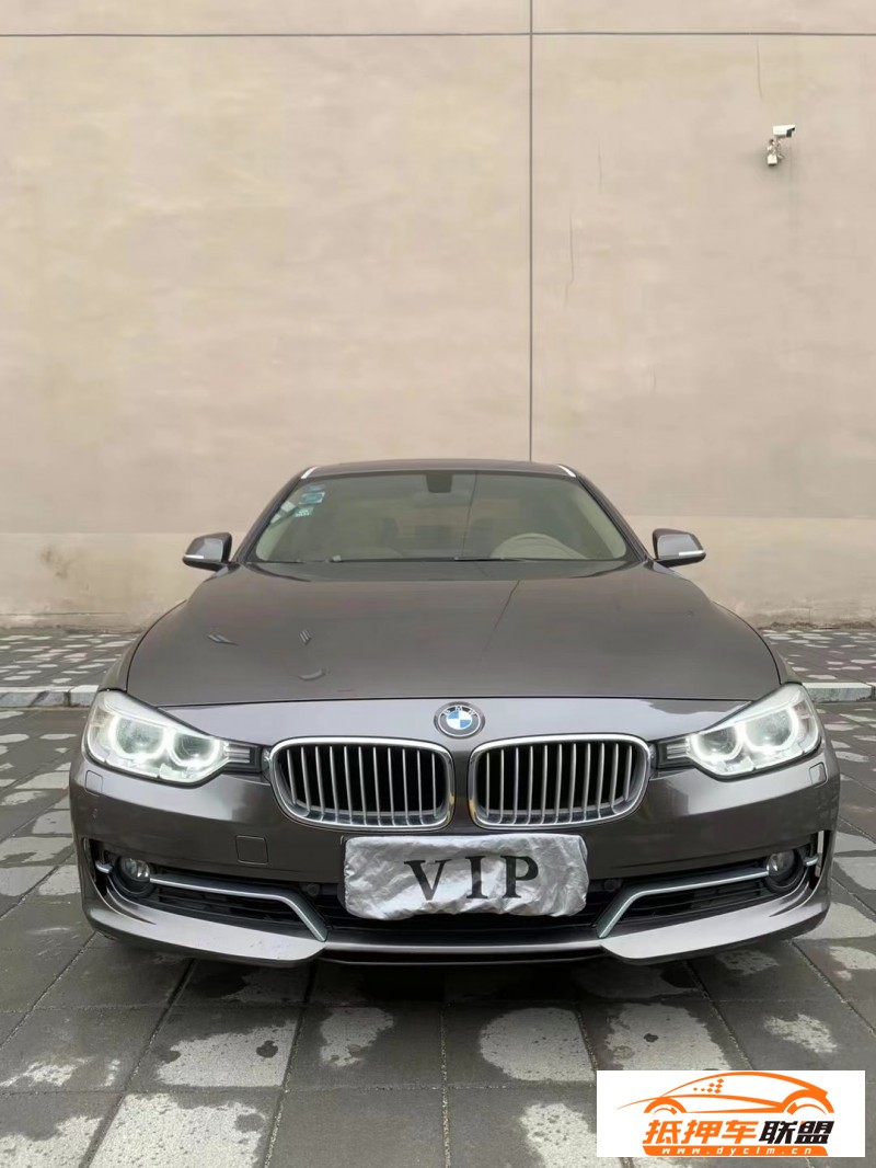  12年寶馬3系轎車 