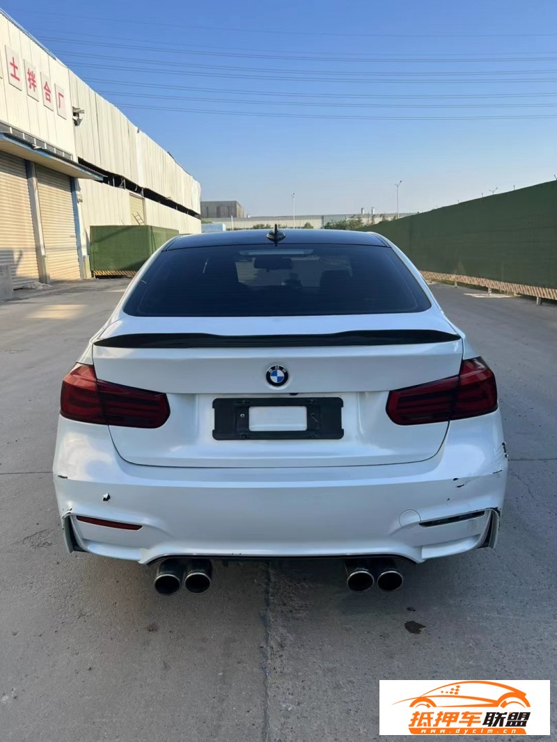  17年寶馬3系轎車 