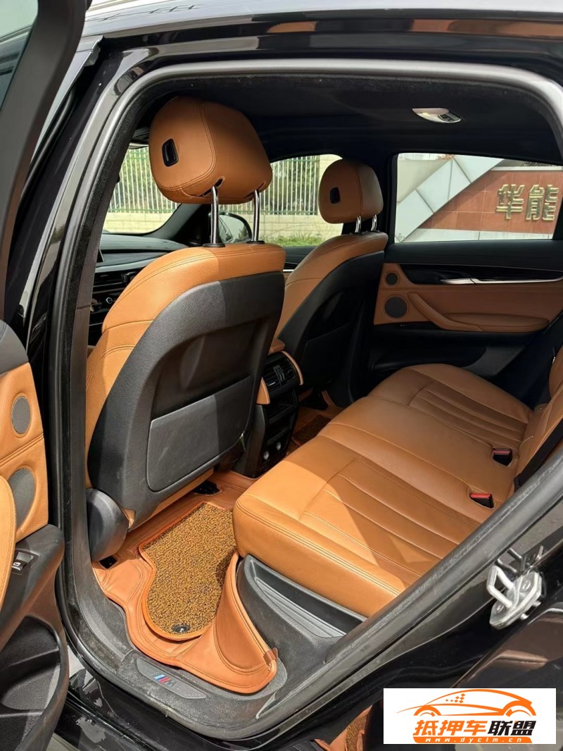  17年寶馬X6轎車 