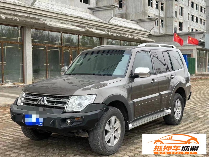  11年三菱帕杰羅SUV 