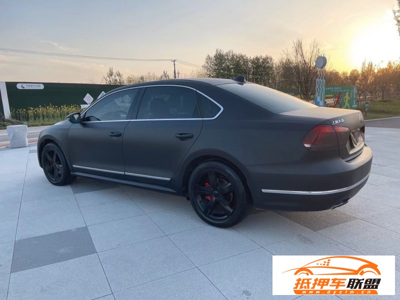  13年大眾帕薩特轎車 