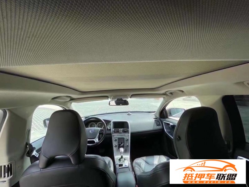  13年沃爾沃XC60SUV 