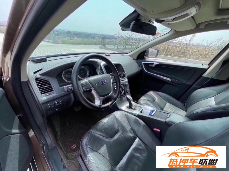  13年沃爾沃XC60SUV 