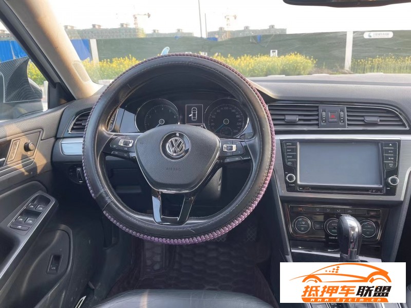  16年大眾凌渡轎車 