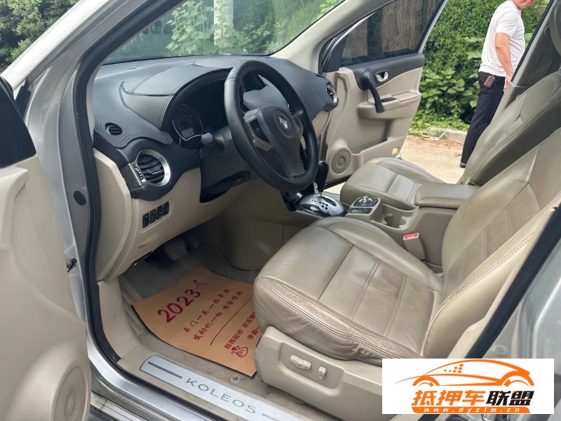  12年雷諾科雷傲轎車 