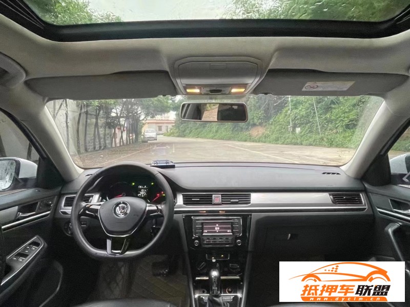  17年大眾寶來轎車 