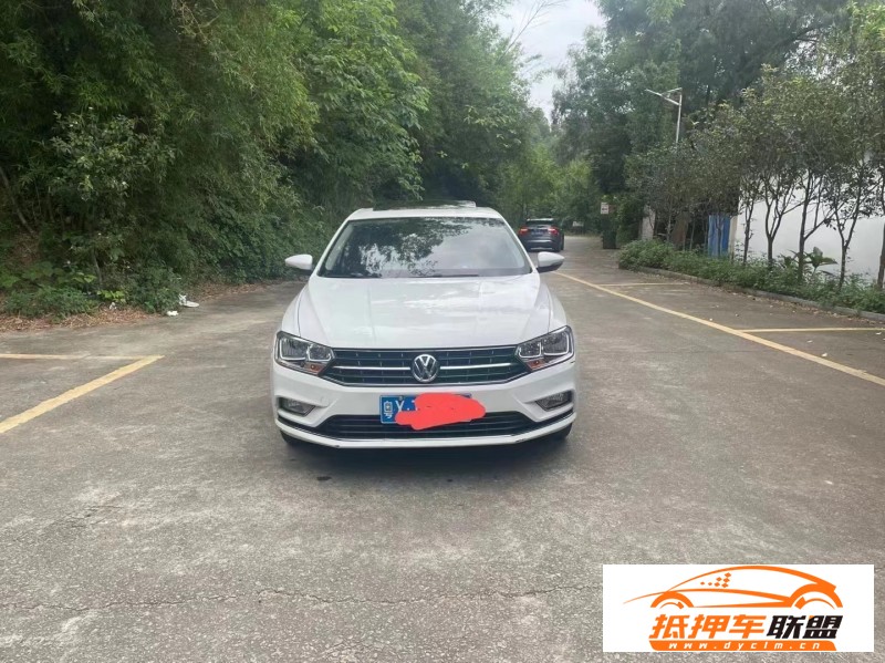  17年大眾寶來轎車 