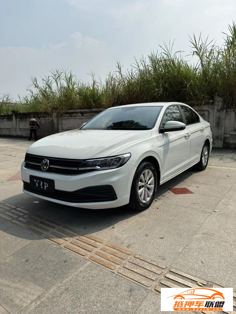 21年大眾寶來轎車 