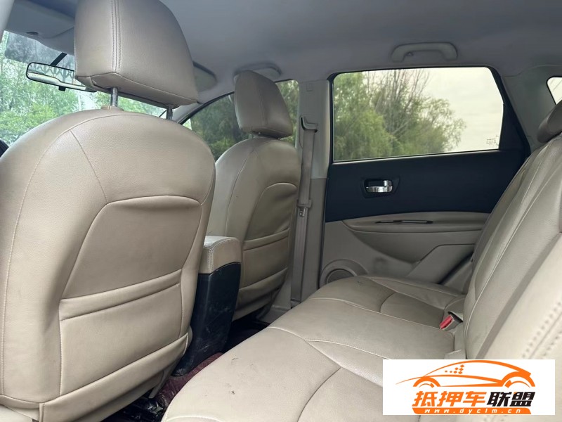  12年日產(chǎn)逍客轎車 