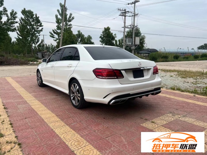  15年奔馳E轎車 