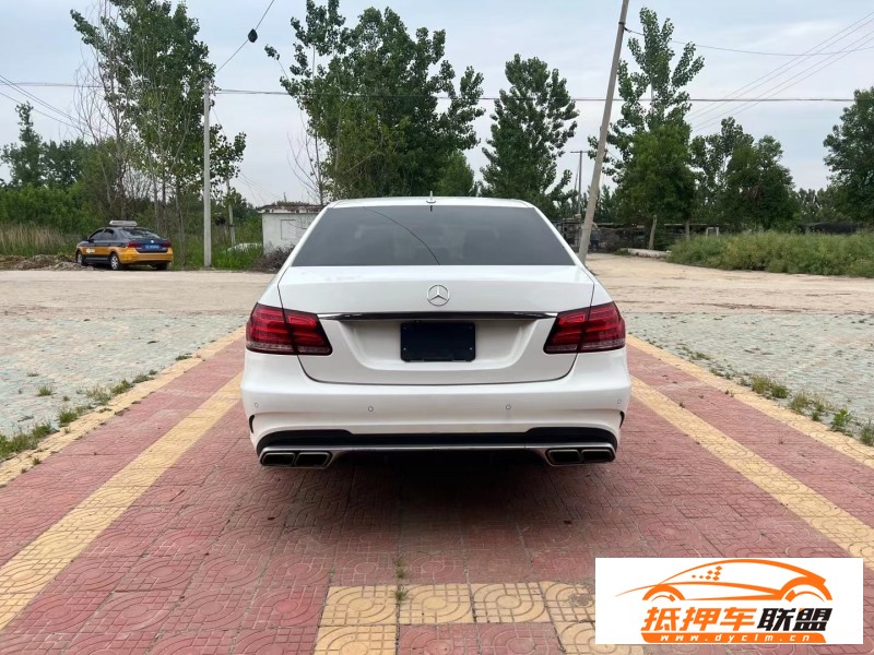  15年奔馳E轎車 