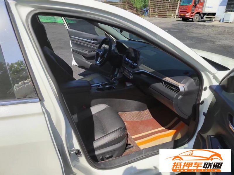  21年日產(chǎn)天籟轎車 