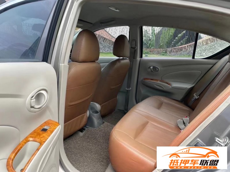  11年日產(chǎn)陽(yáng)光轎車(chē) 