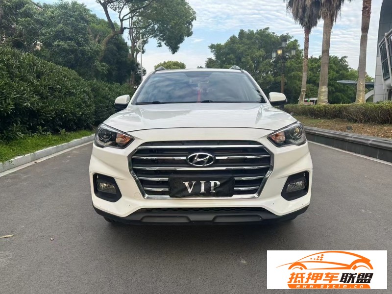  20年現(xiàn)代ix35SUV 