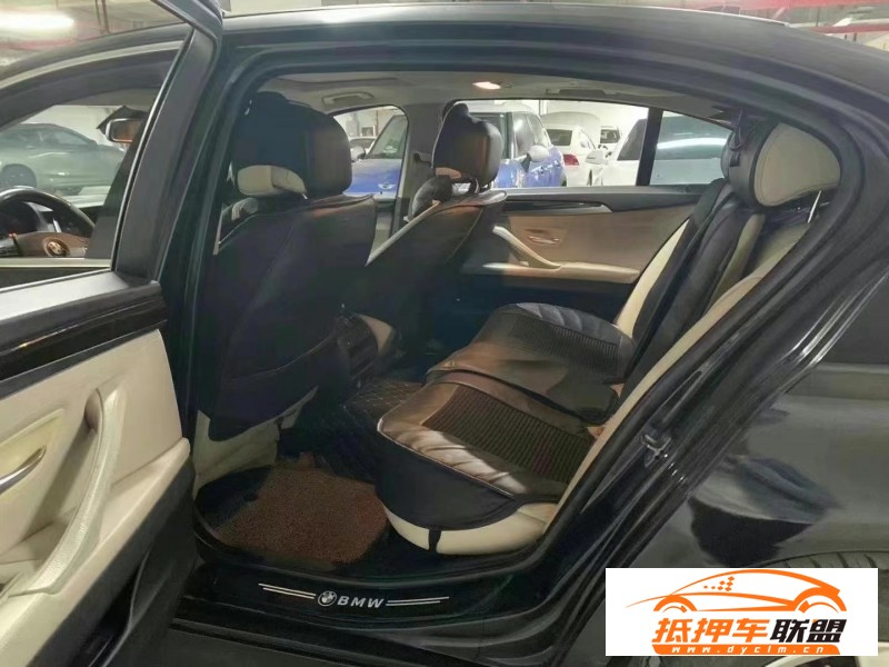  12年寶馬5系轎車 