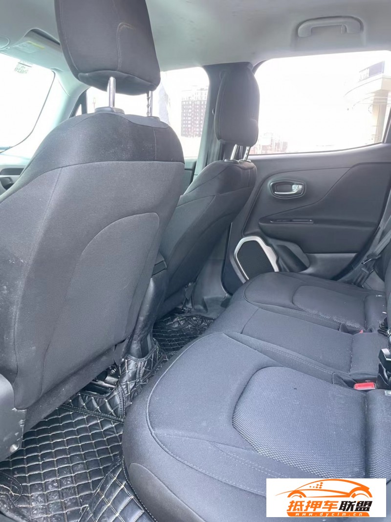  18年Jeep自由俠SUV 