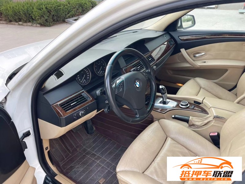  09年寶馬5系轎車 