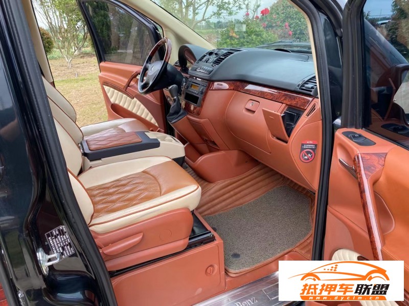  16年奔馳威霆MPV 