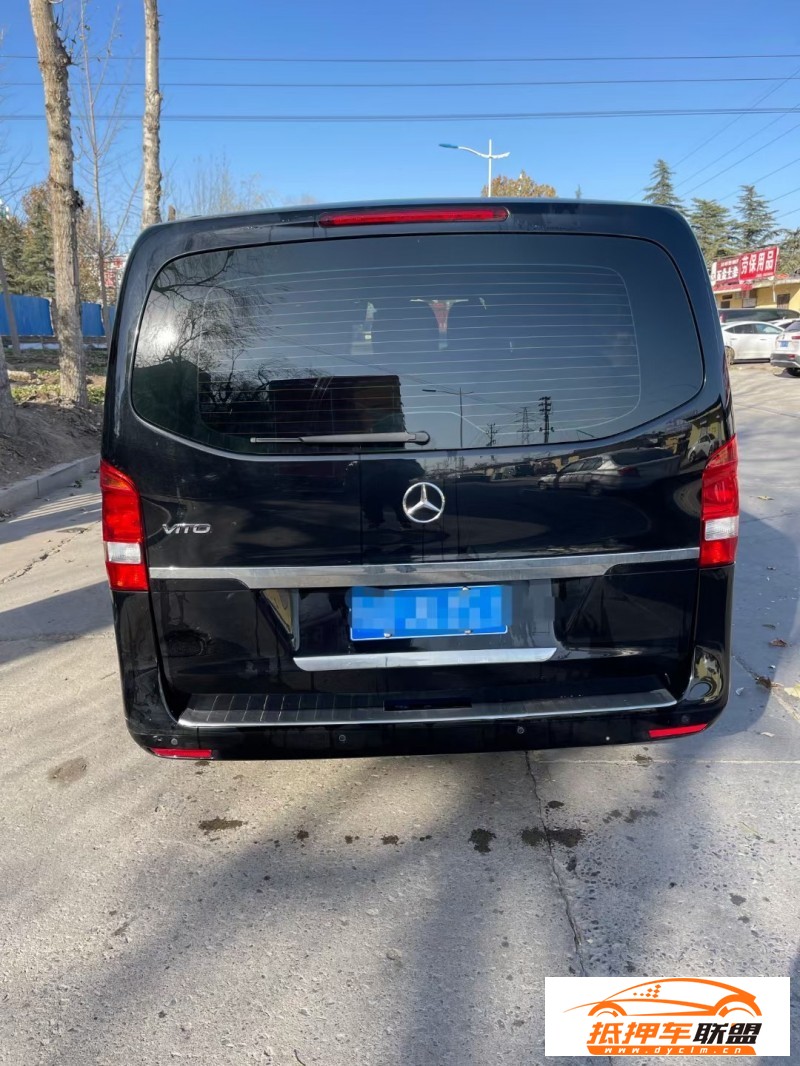  17年奔馳威霆SUV 