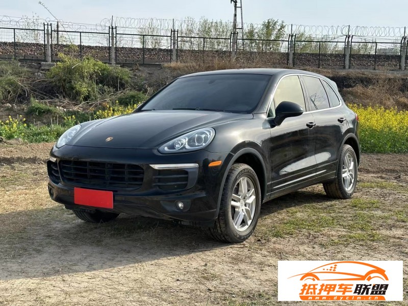  15年保時(shí)捷卡宴轎車 