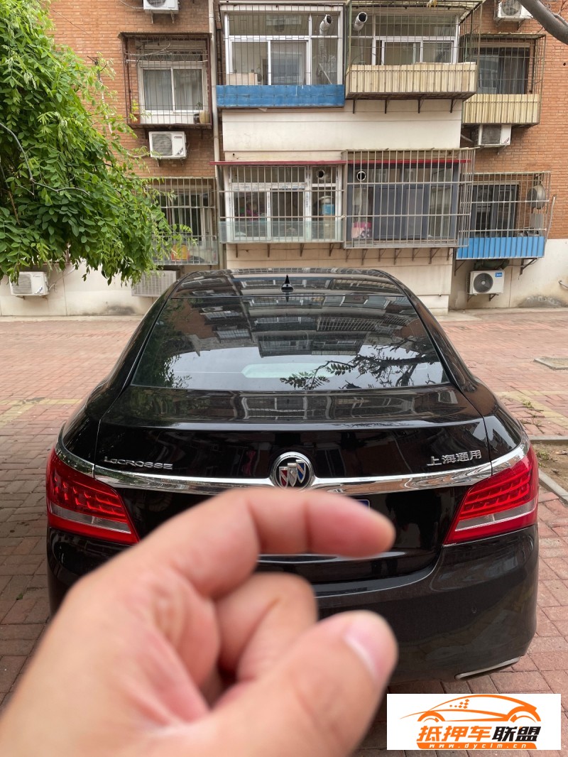  13年別克君越轎車(chē) 