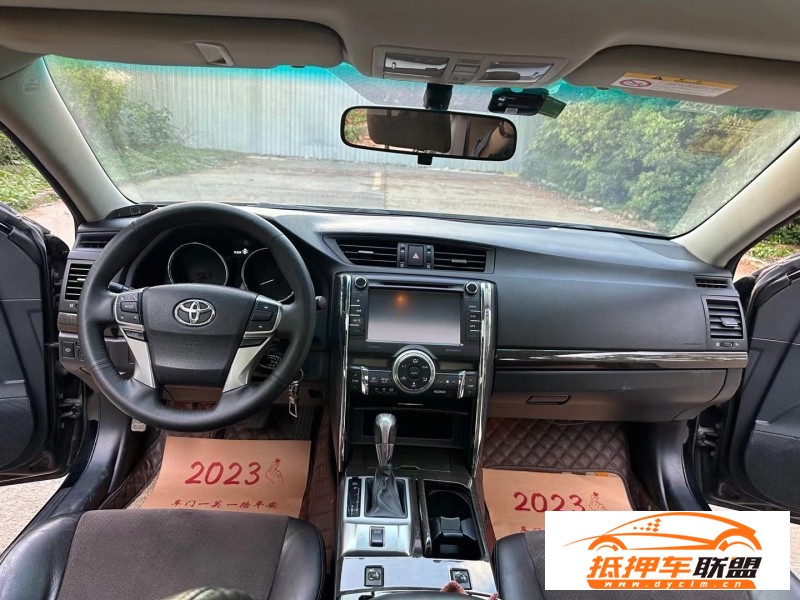  14年豐田銳志轎車 