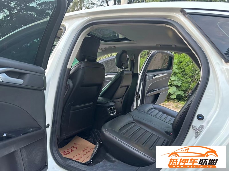  14年福特蒙迪歐轎車 
