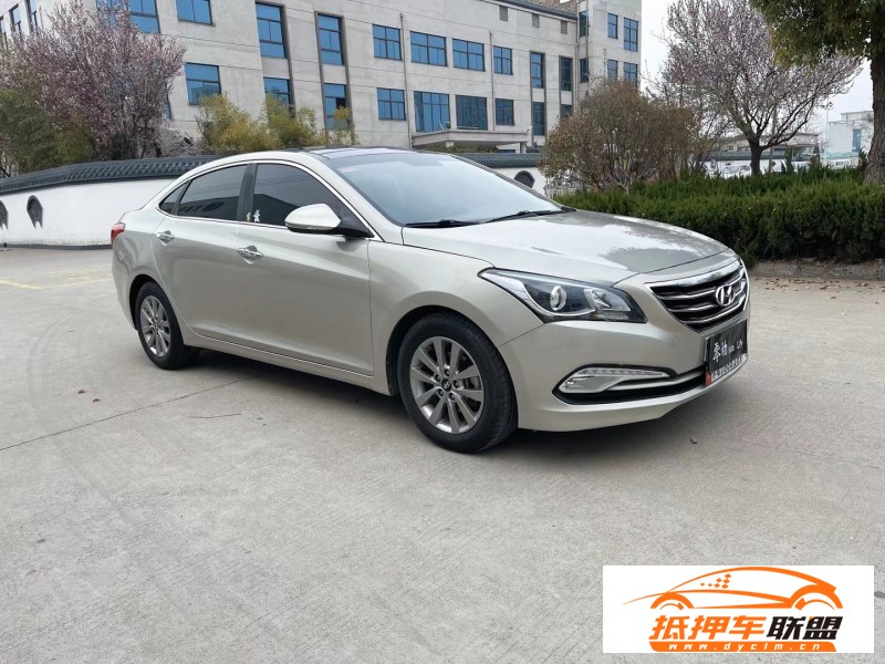  15年現(xiàn)代名圖轎車 