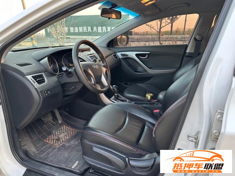  18年現(xiàn)代朗動轎車 
