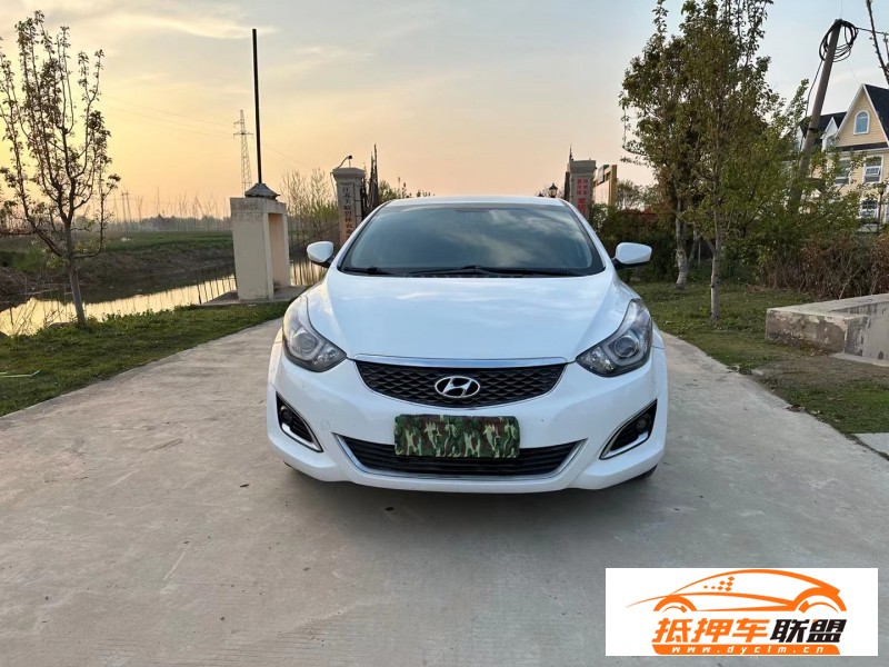 18年現(xiàn)代朗動轎車 