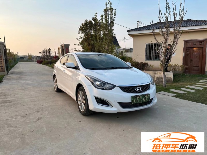  18年現(xiàn)代朗動轎車 
