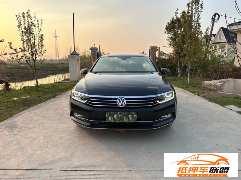  17年大眾邁騰轎車 
