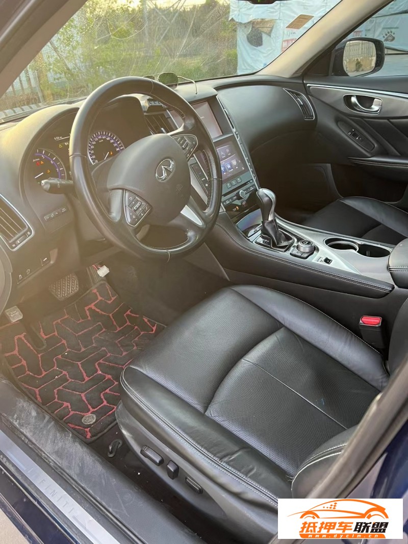  17年英菲尼迪Q50轎車 