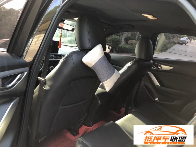  17年馬自達CX-4轎車 