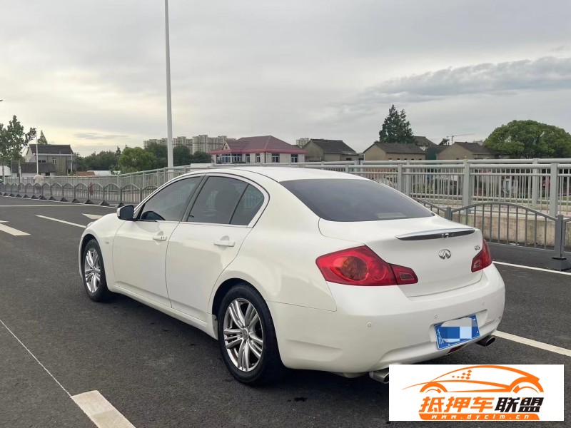 14年英菲尼迪G25轎車 