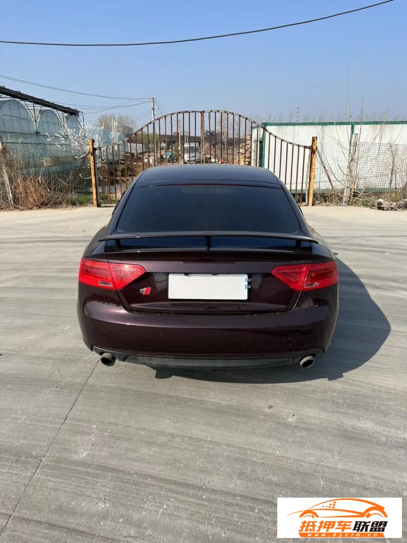  14年奧迪A5轎車 