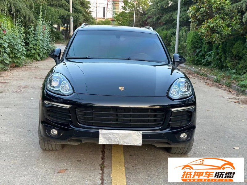  17年保時捷卡宴轎車 