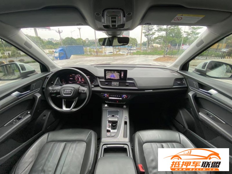 19年奧迪Q5轎車 
