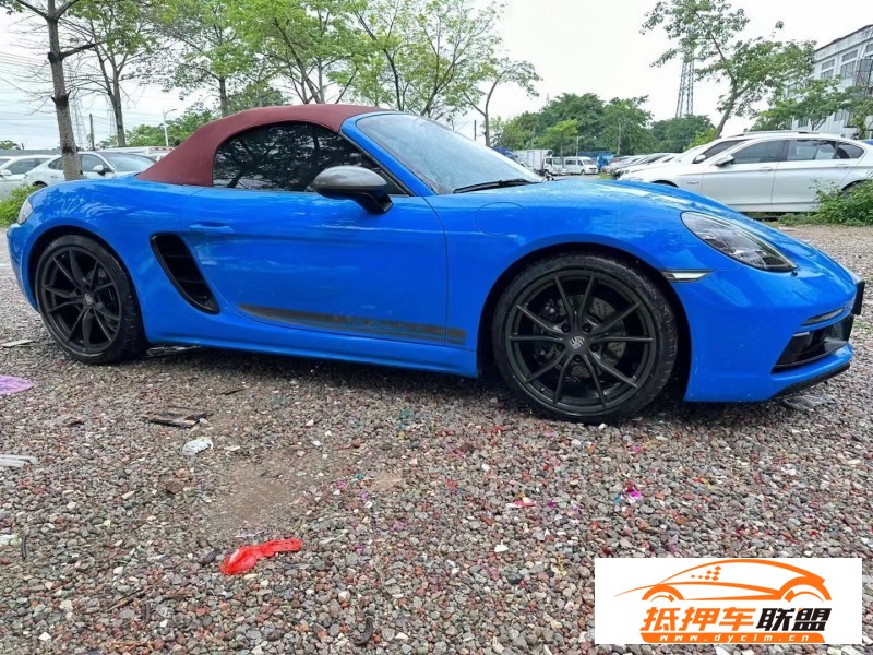  22年保時(shí)捷718轎車 
