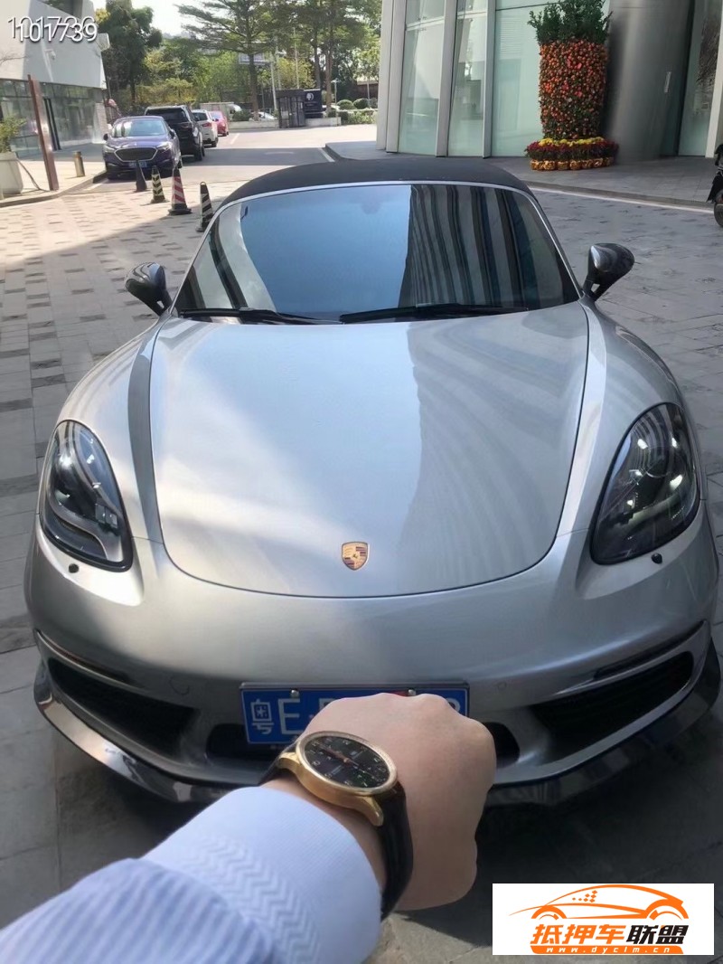 21年保時捷718轎車 