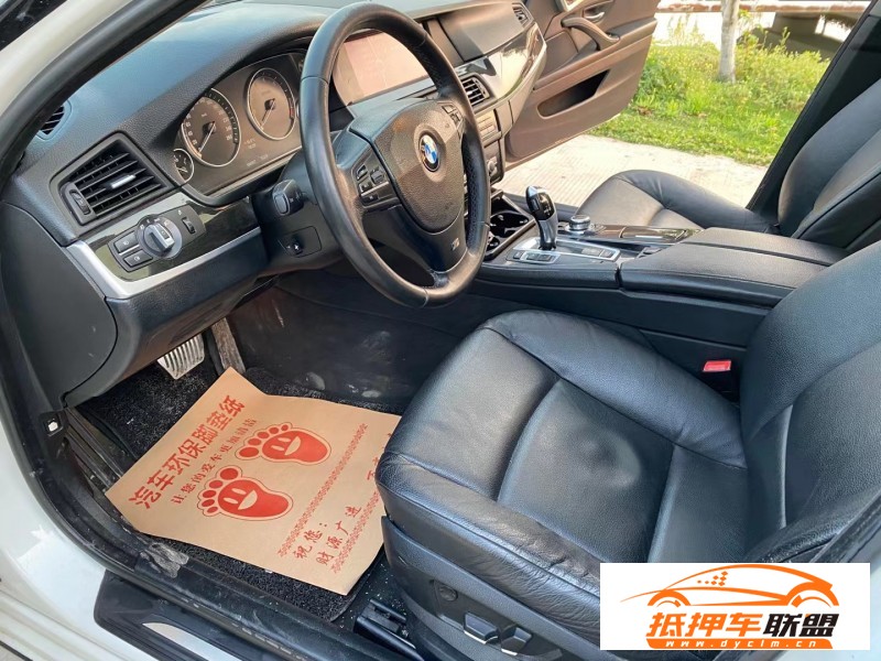  12年寶馬5系轎車 
