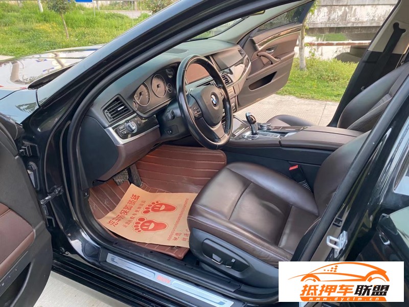  16年寶馬5系轎車 