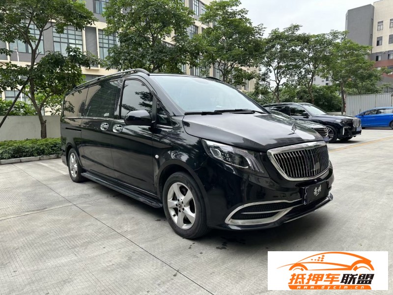  20年奔馳威霆轎車 