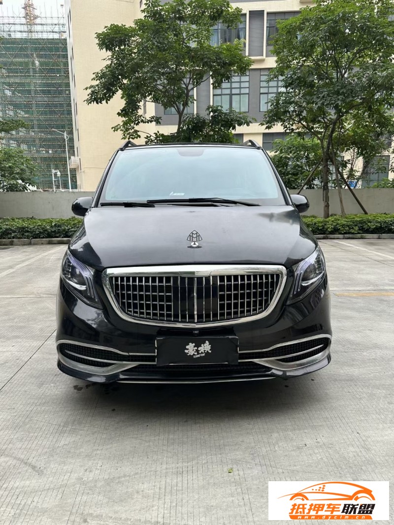  20年奔馳威霆轎車 