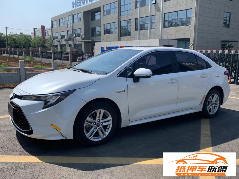  20年豐田雷凌轎車 